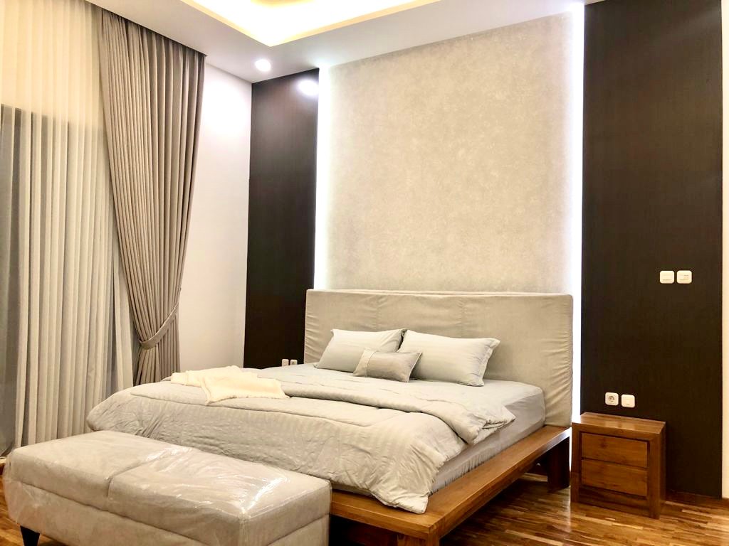 33d0a4a2-a8c1-4880-b2e8-7e020298ac00